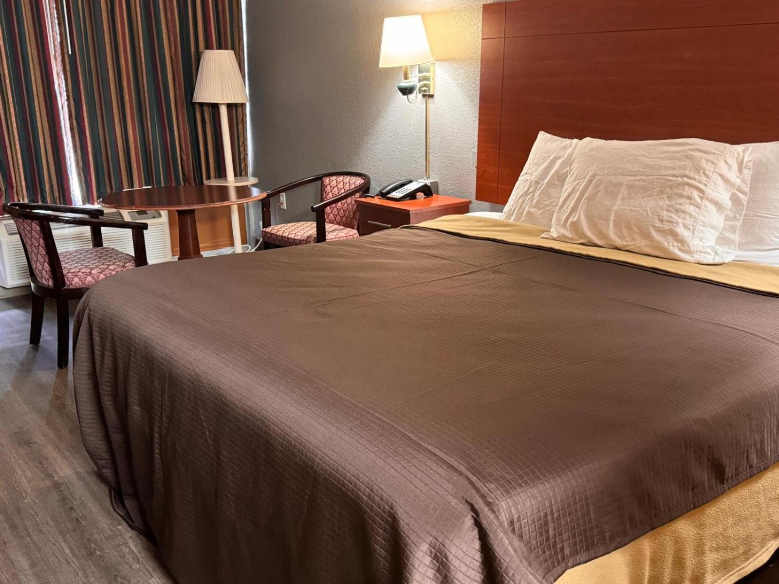 College Inn Spartanburg Eksteriør billede