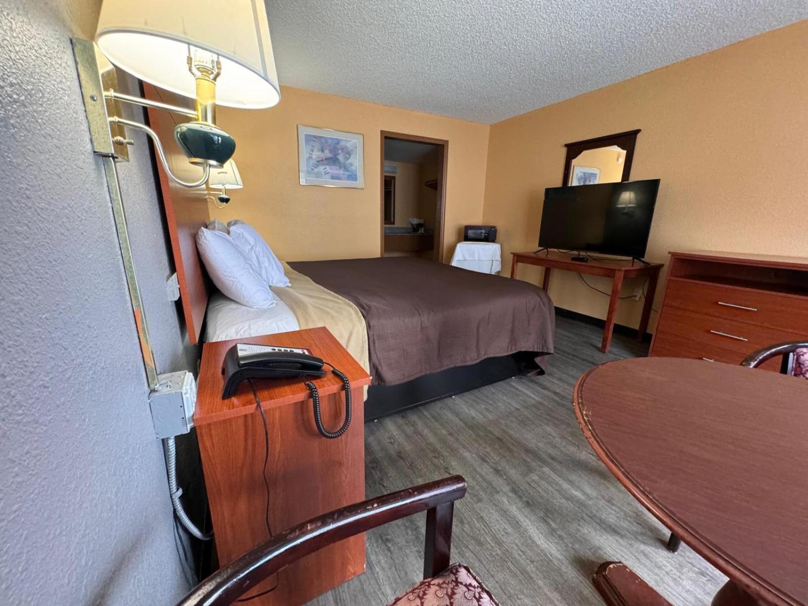 College Inn Spartanburg Eksteriør billede