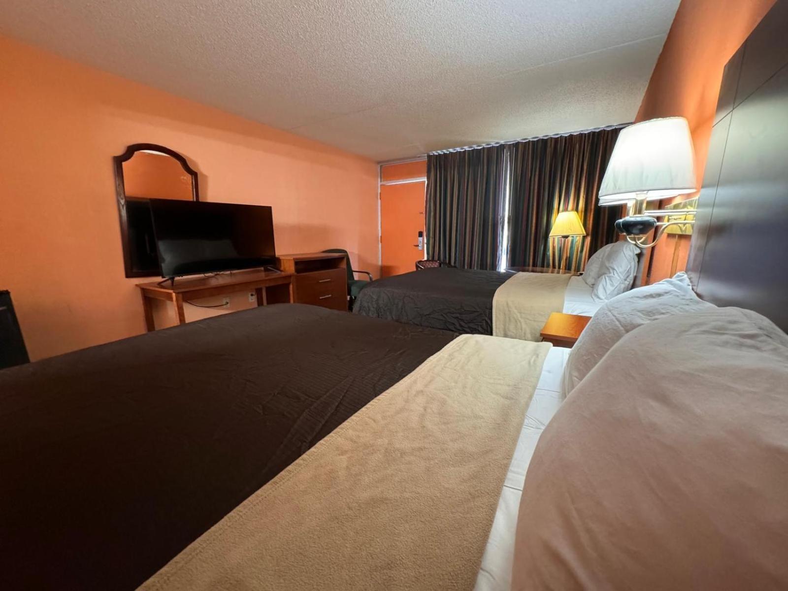 College Inn Spartanburg Eksteriør billede